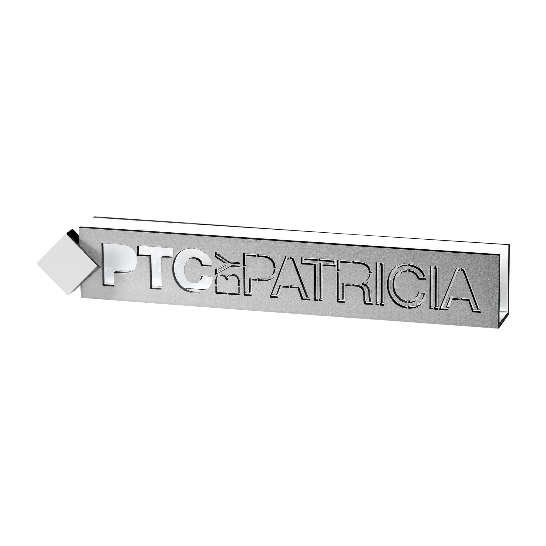 Rótulo metálico corporativo para PTC Patricia